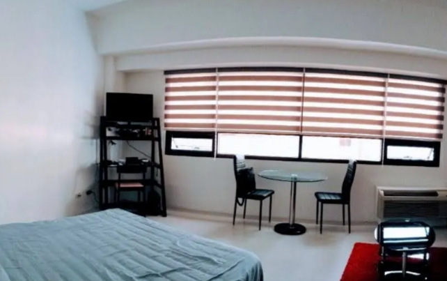 FOR SALE: Studio Unit at Icon Residences