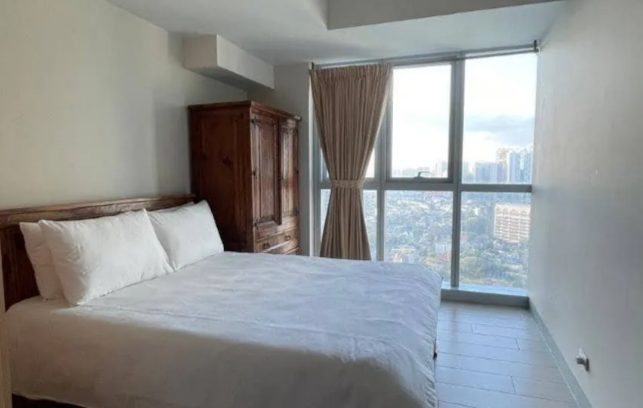 FOR SALE 2BR UNIT AT UPTOWN PARKSUITES TOWER 2