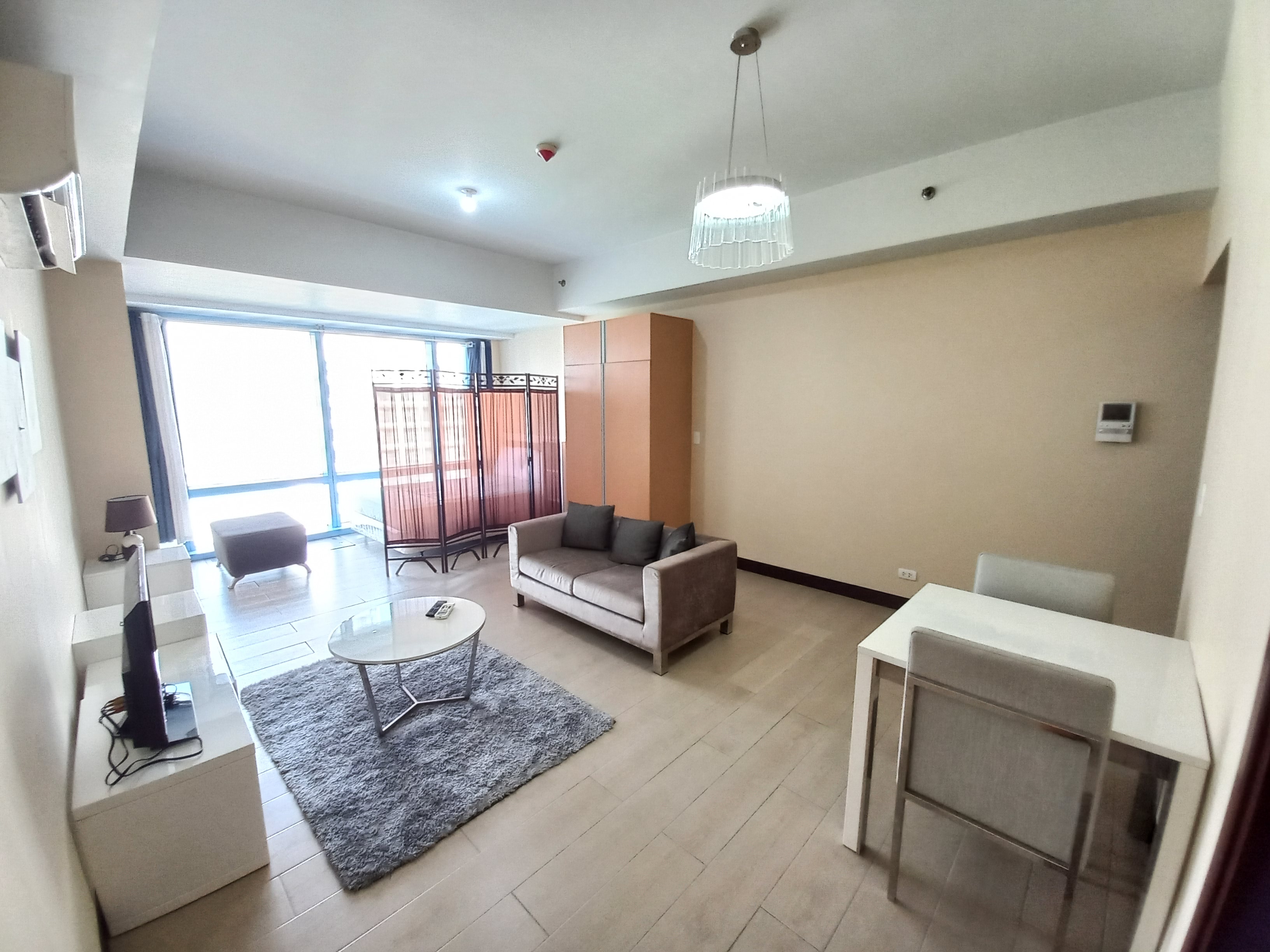 FOR SALE: Studio Unit at Two Central Makati
