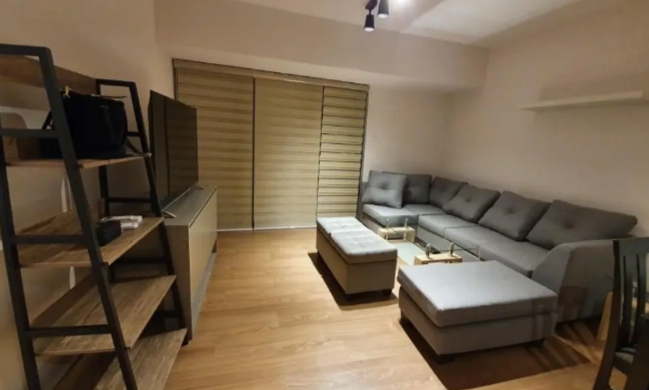 FOR RENT 2BR UNIT AT THE RISE MAKATI