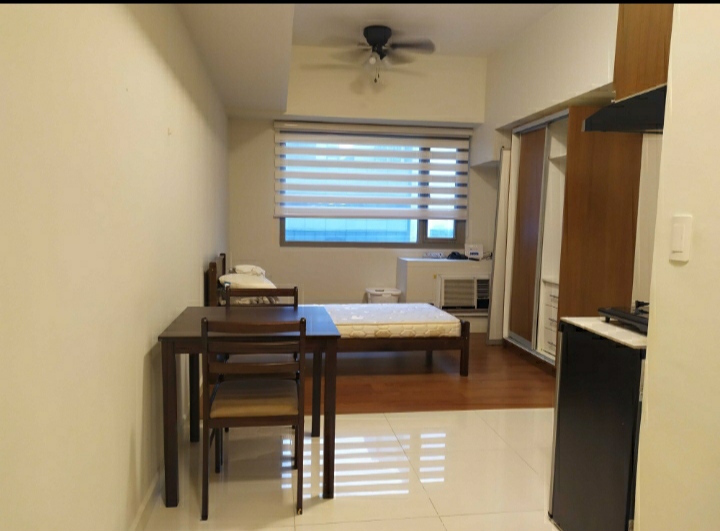 FOR RENT STUDIO UNIT AT ETON TOWER MAKATI