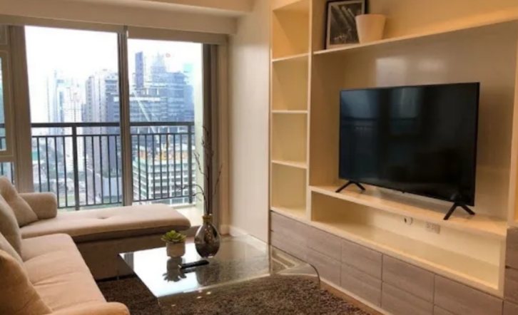 FOR RENT: One Bedroom Unit with Parking in Verve Residences