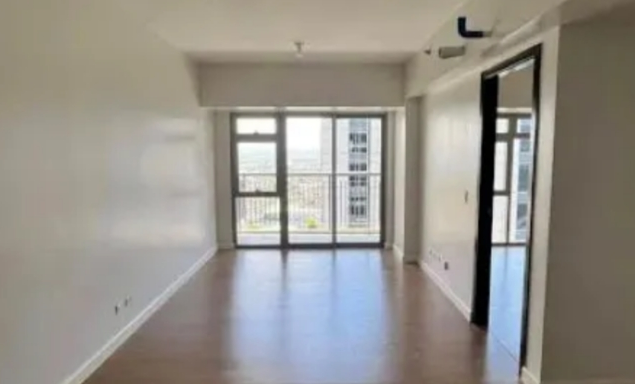 FOR RENT: ONE BEDROOM UNIT AT PARK TRIANGLE RESIDENCES