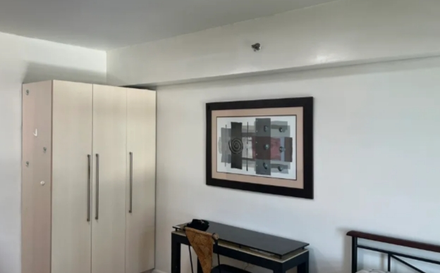 FOR RENT: STUDIO UNIT AT KROMA TOWER MAKATI