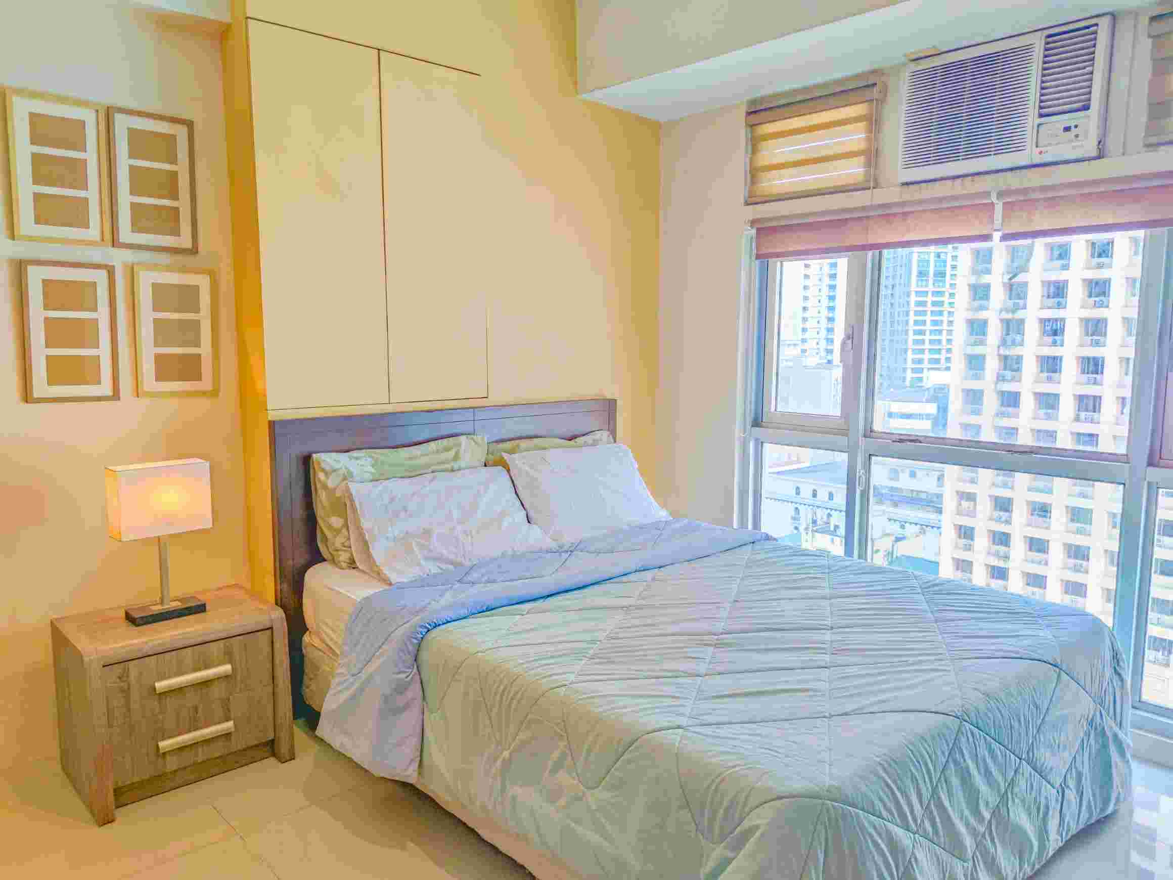 FOR SALE: Studio Unit with Parking in Greenbelt Chancellor