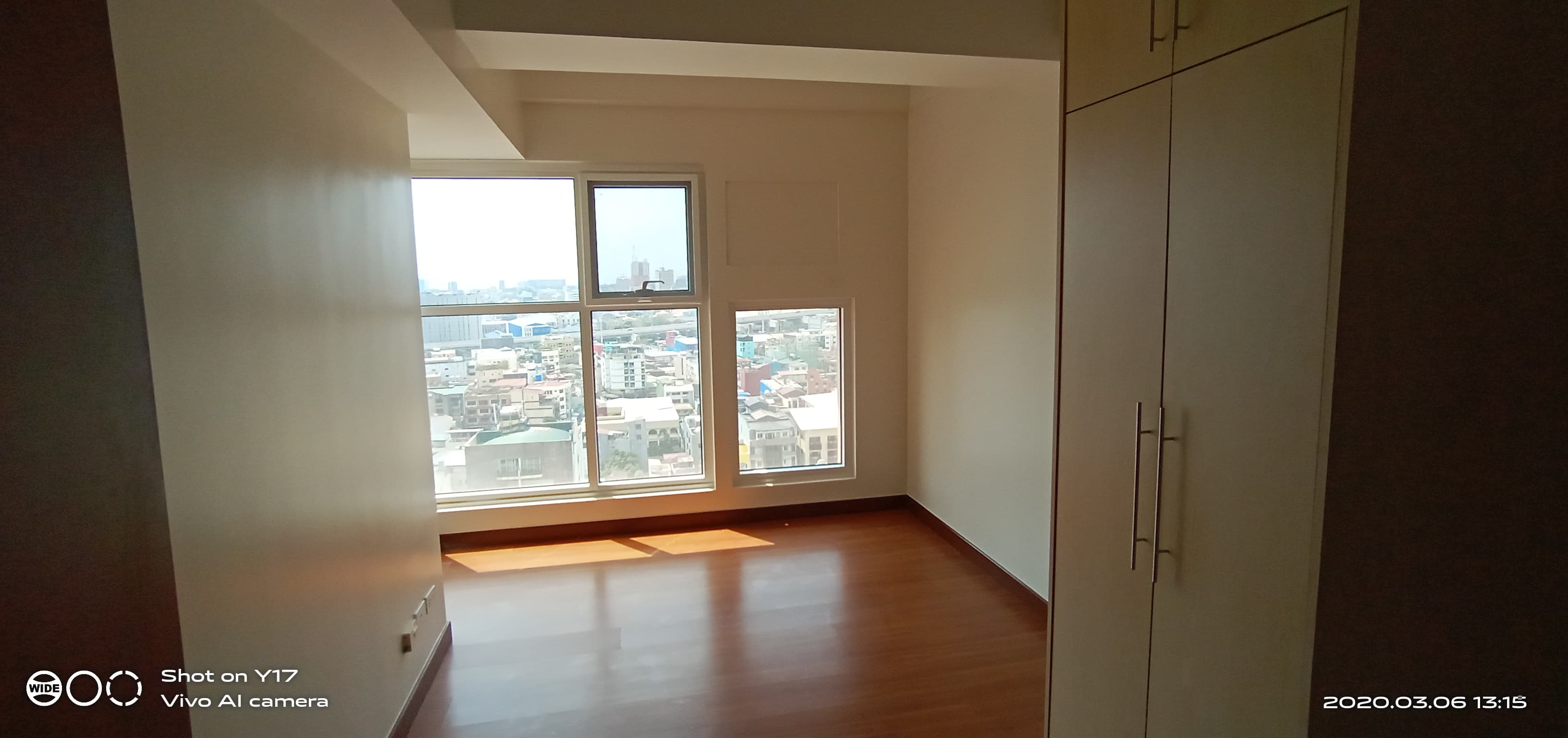 FOR SALE: Studio Unit in Paseo De Roces