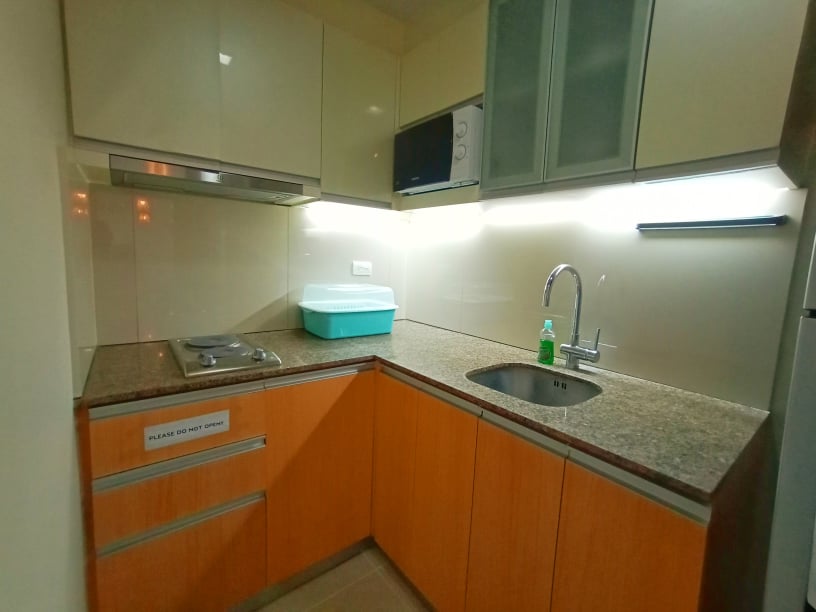 FOR RENT 1BR UNIT AT 8 NEWTOWN BOULEVARD CEBU C3