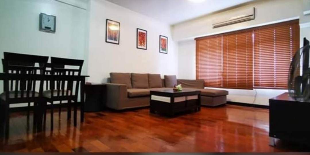 FOR SALE: 1 Bedroom Unit with 1 Parking in One Serendra