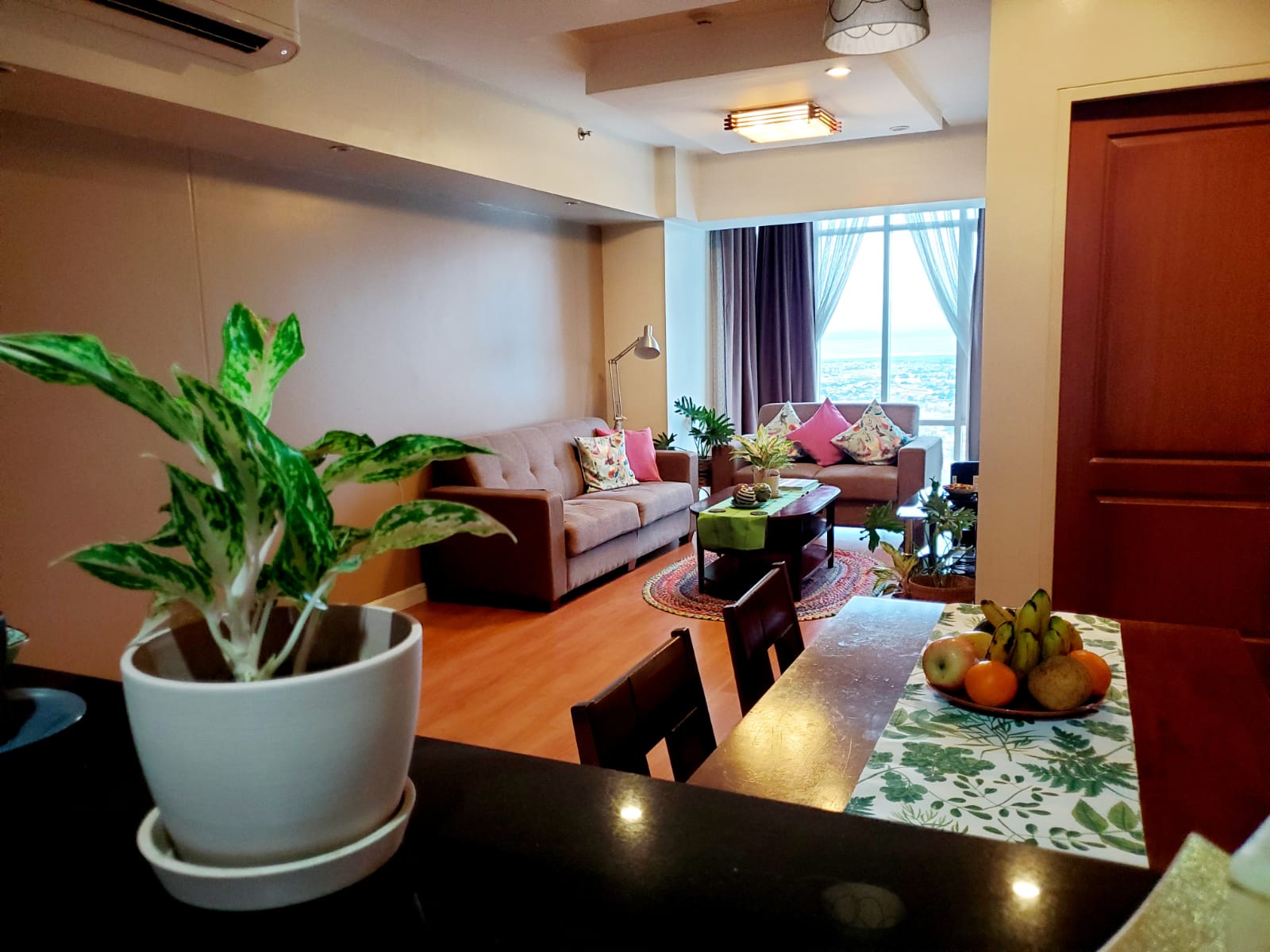 FOR SALE: 2 Bedroom with 1 Parking in Two Serendra