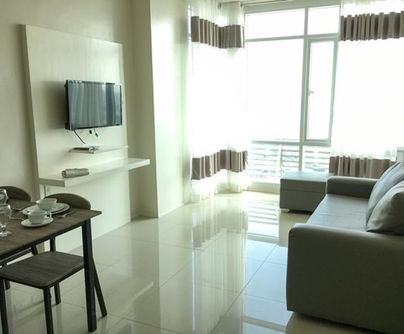 FOR RENT: 1 Bedroom Unit in Beacon Makati