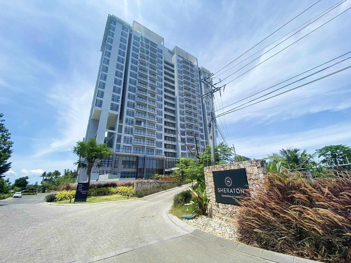 2BR Unit For Sale in THE RESIDENCES AT SHERATON CEBU MACTAN RESORT