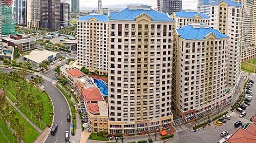 FOR RENT: 3 Bedroom Unit with 1 Parking in Forbeswood Heights