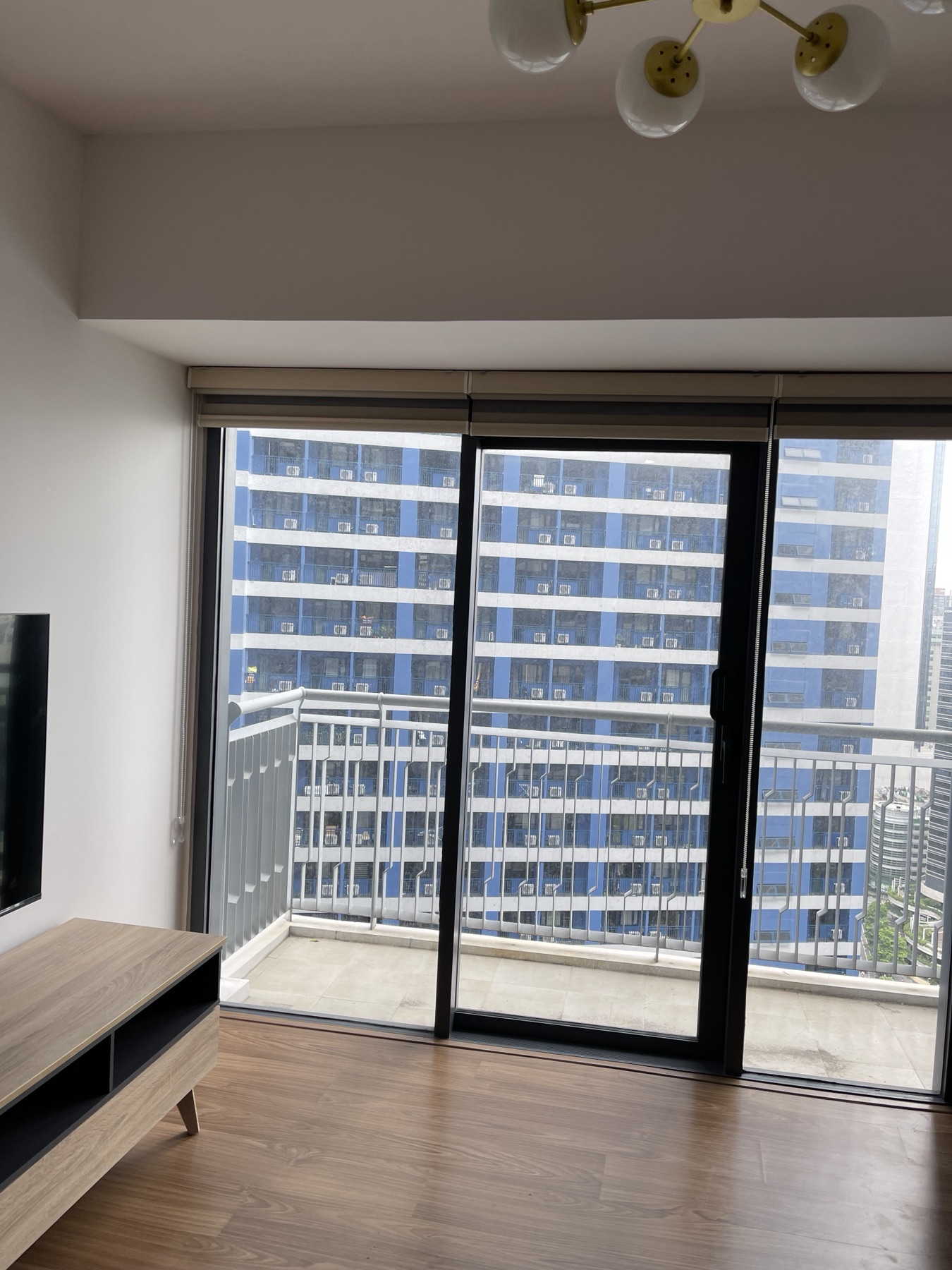 2 BR Condo For Sale in The Rise Makati, Makati