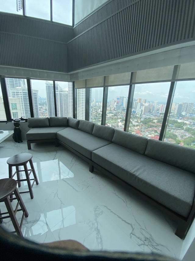 FOR RENT: 1 Bedroom Unit with 1 Parking in One Rockwell