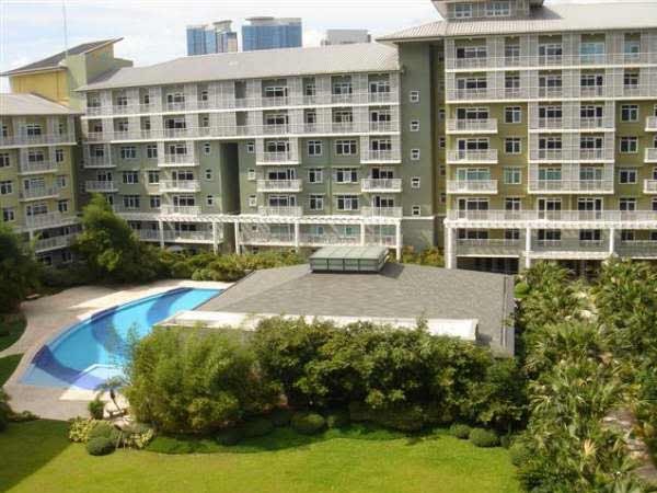 FOR RENT: 1 bedroom Condo in Two Serendra