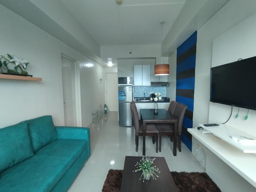 FOR RENT 1BR TANDEM UNIT THE BEACON