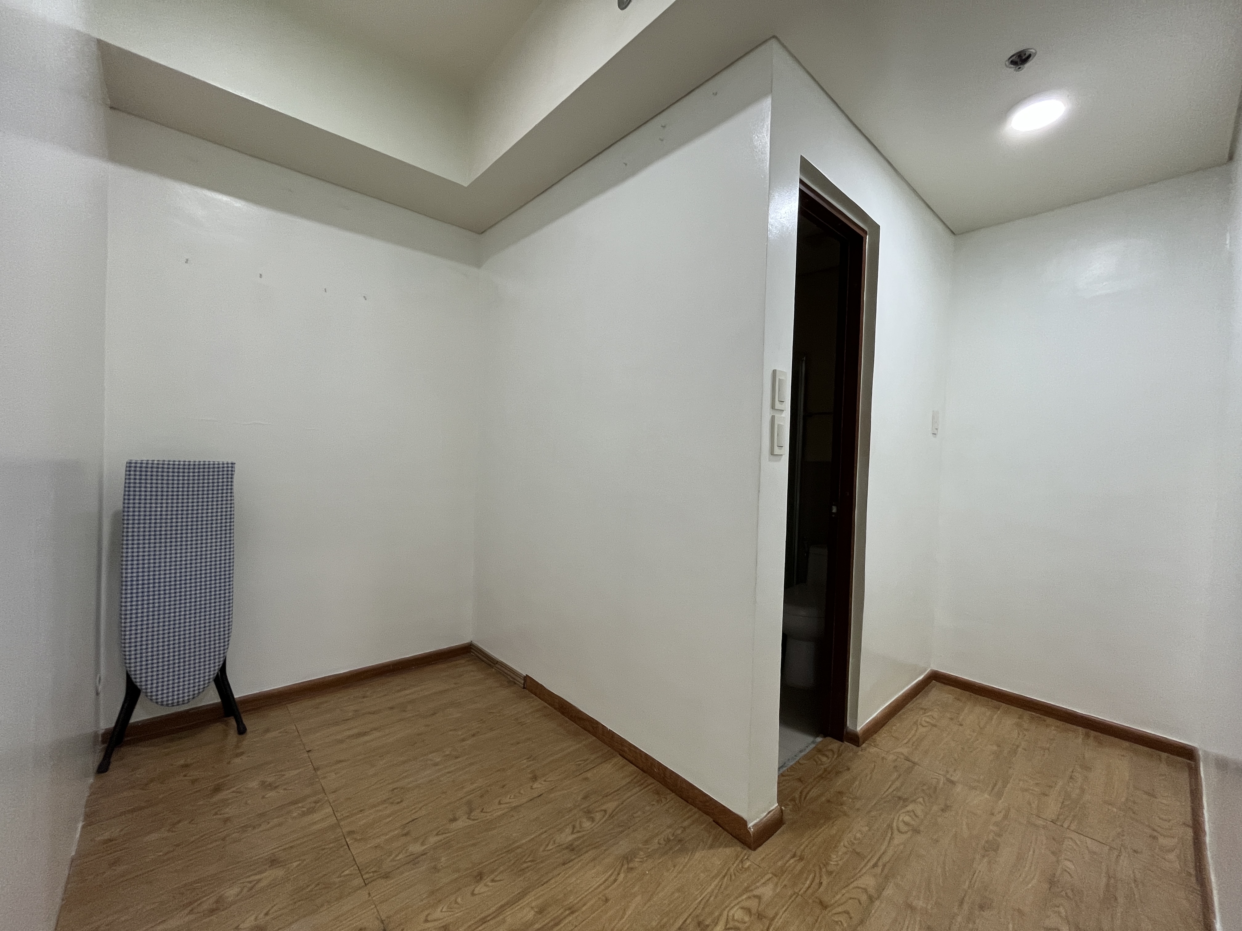 1BR The Beacon Makati for Sale PBI-024