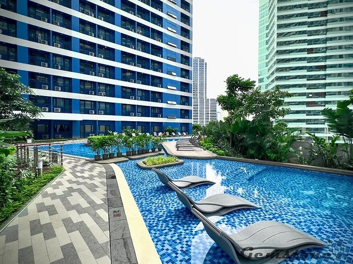 FOR RENT: 1BR Condo in Air RESIDENCES