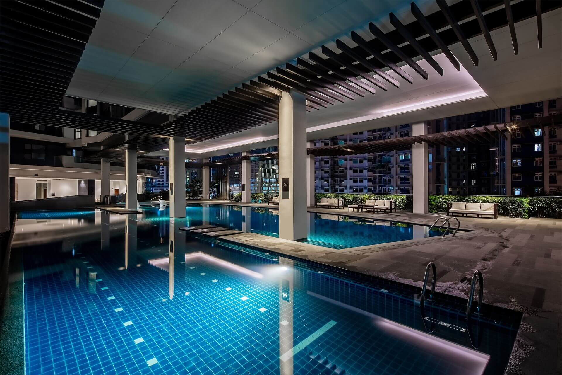 FOR RENT: 1 bedroom w/ Balcony Condo in Arya Residences