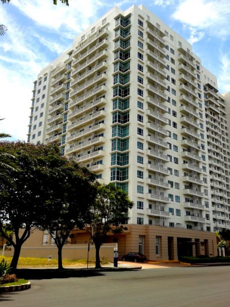 FOR RENT:  2 Bedroom Unit with Balcony in Vivant Flats