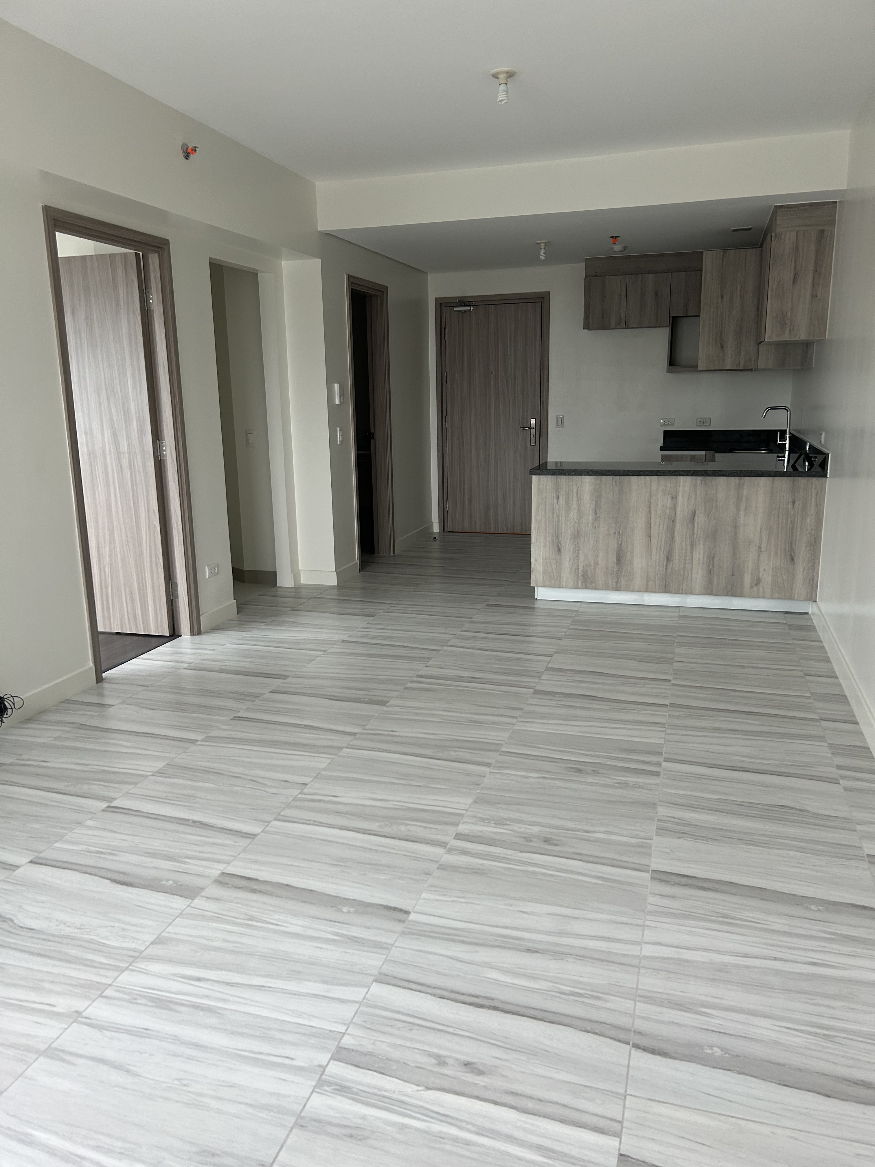 FOR RENT 1BR UNIT AT MAVEN AT CAPITOL COMMONS PASIG