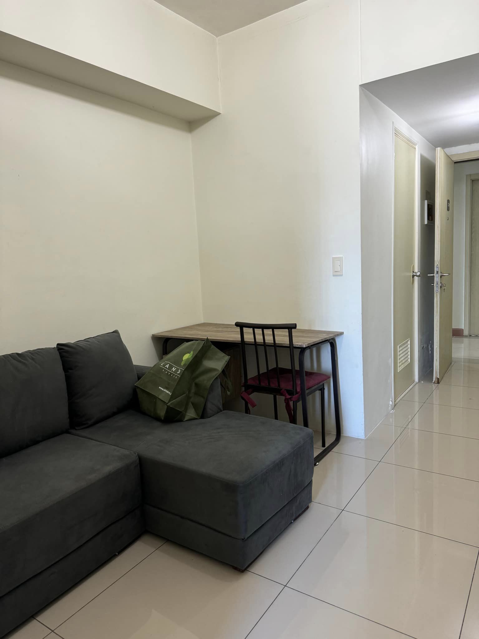 FOR SALE 1BEDROOM UNIT AT JAZZ RESIDENCES MAKATI