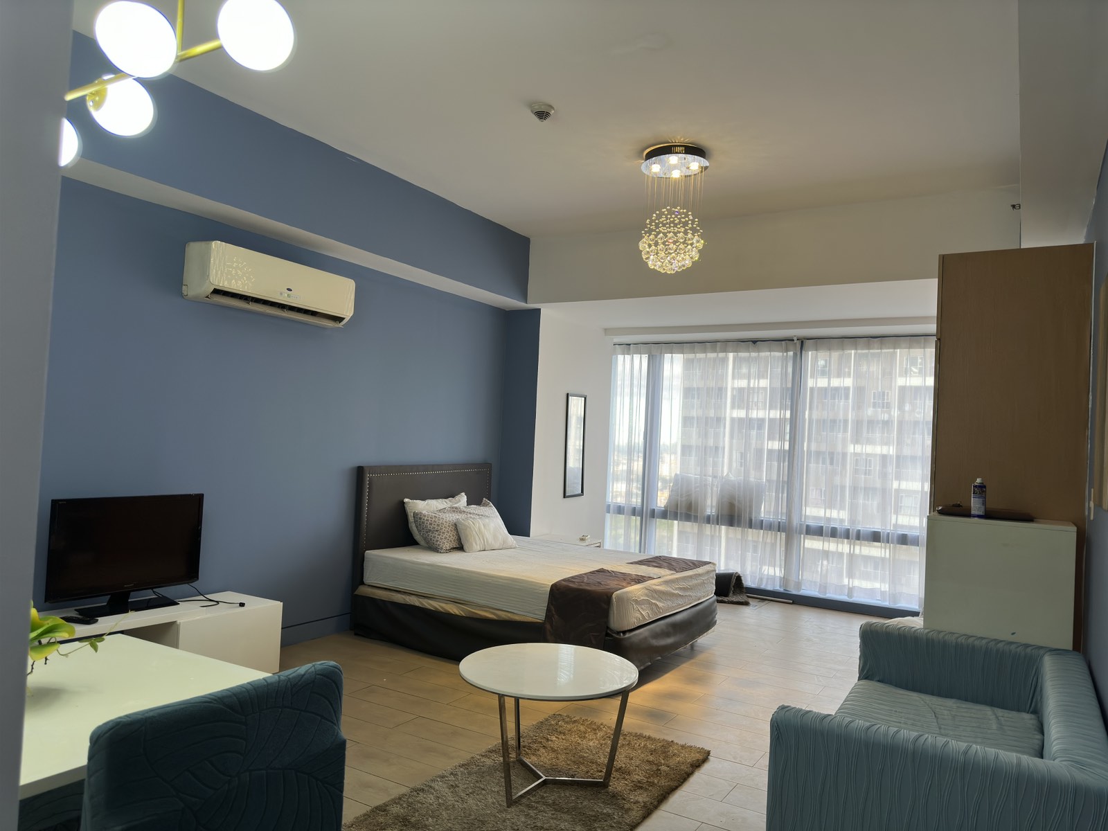 FOR RENT - STUDIO UNIT AT TWO CENTRAL MAKATI