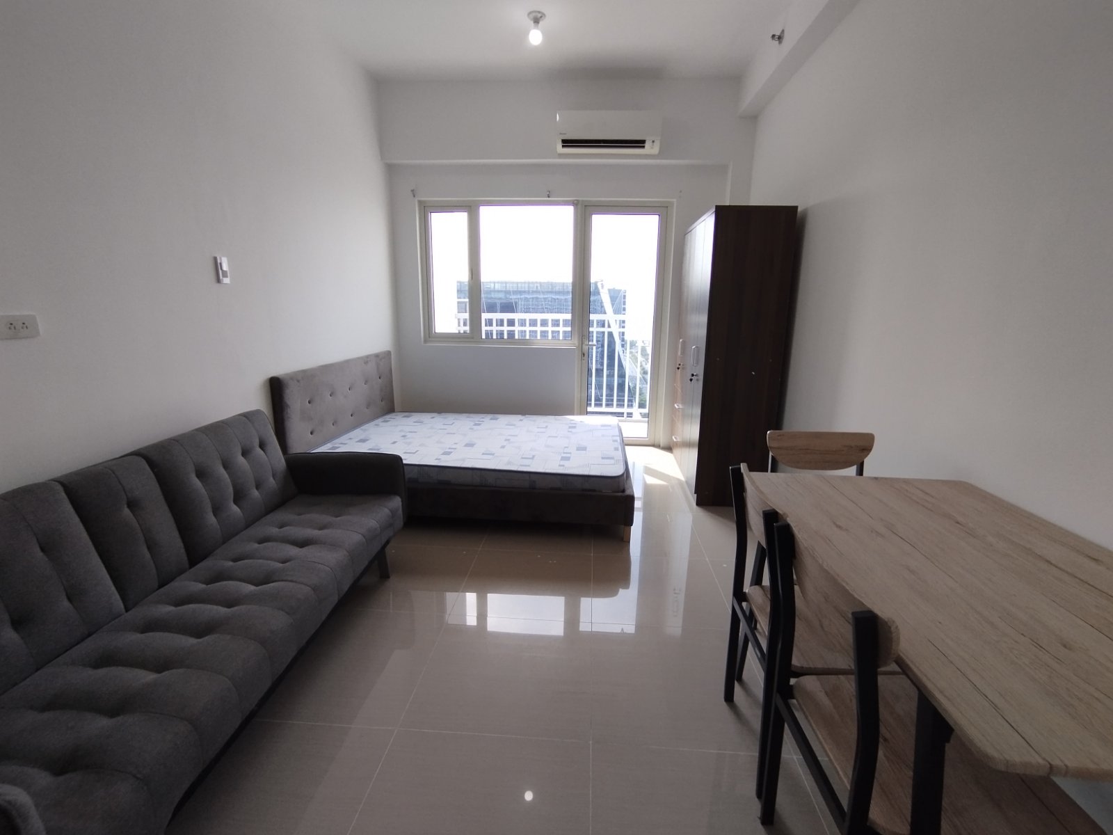 1BR Semi Furnished for Rent in Shore Residences Pasay