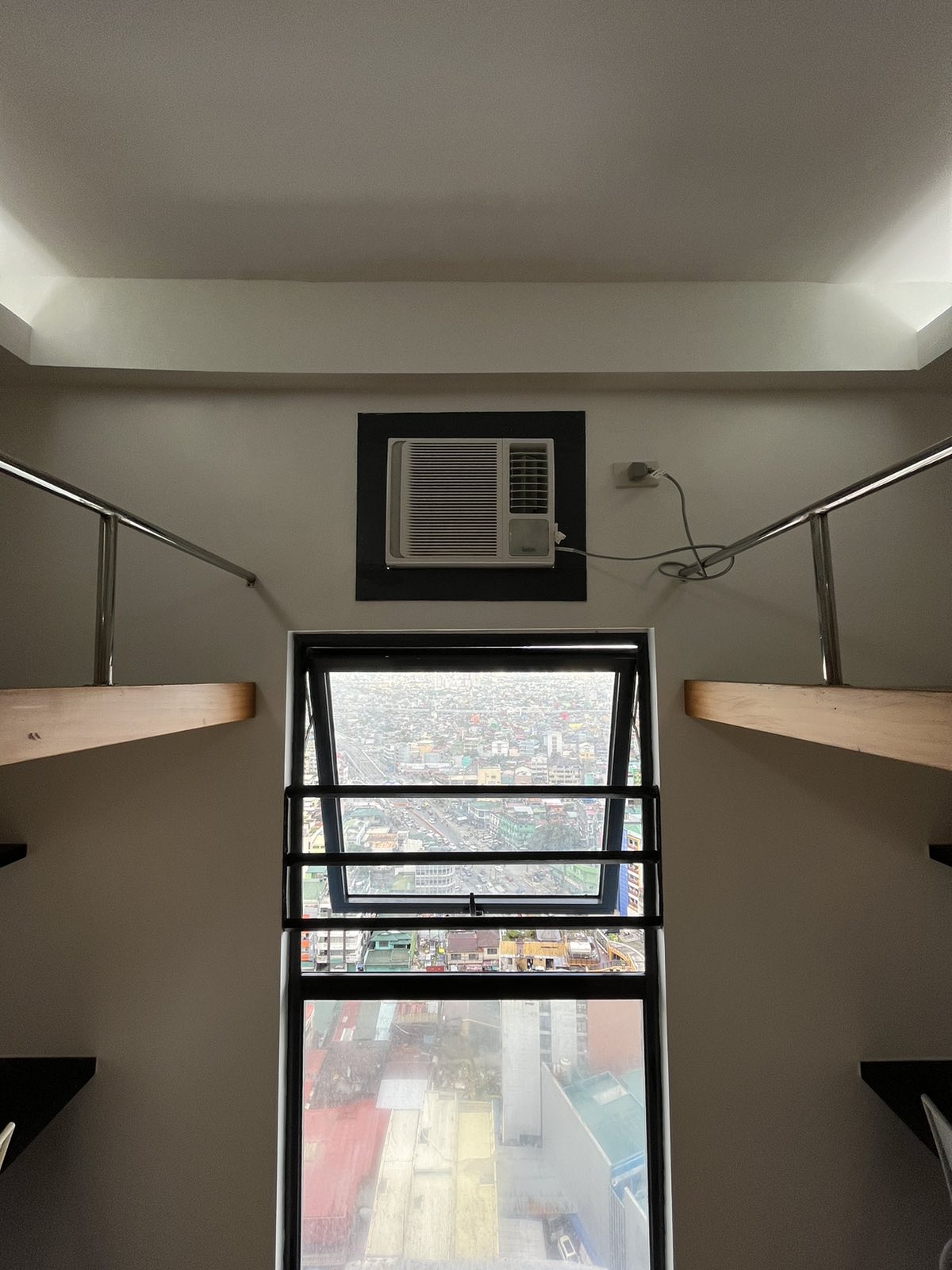 FOR RENT - DORM UNIT AT HARVARD SUITES