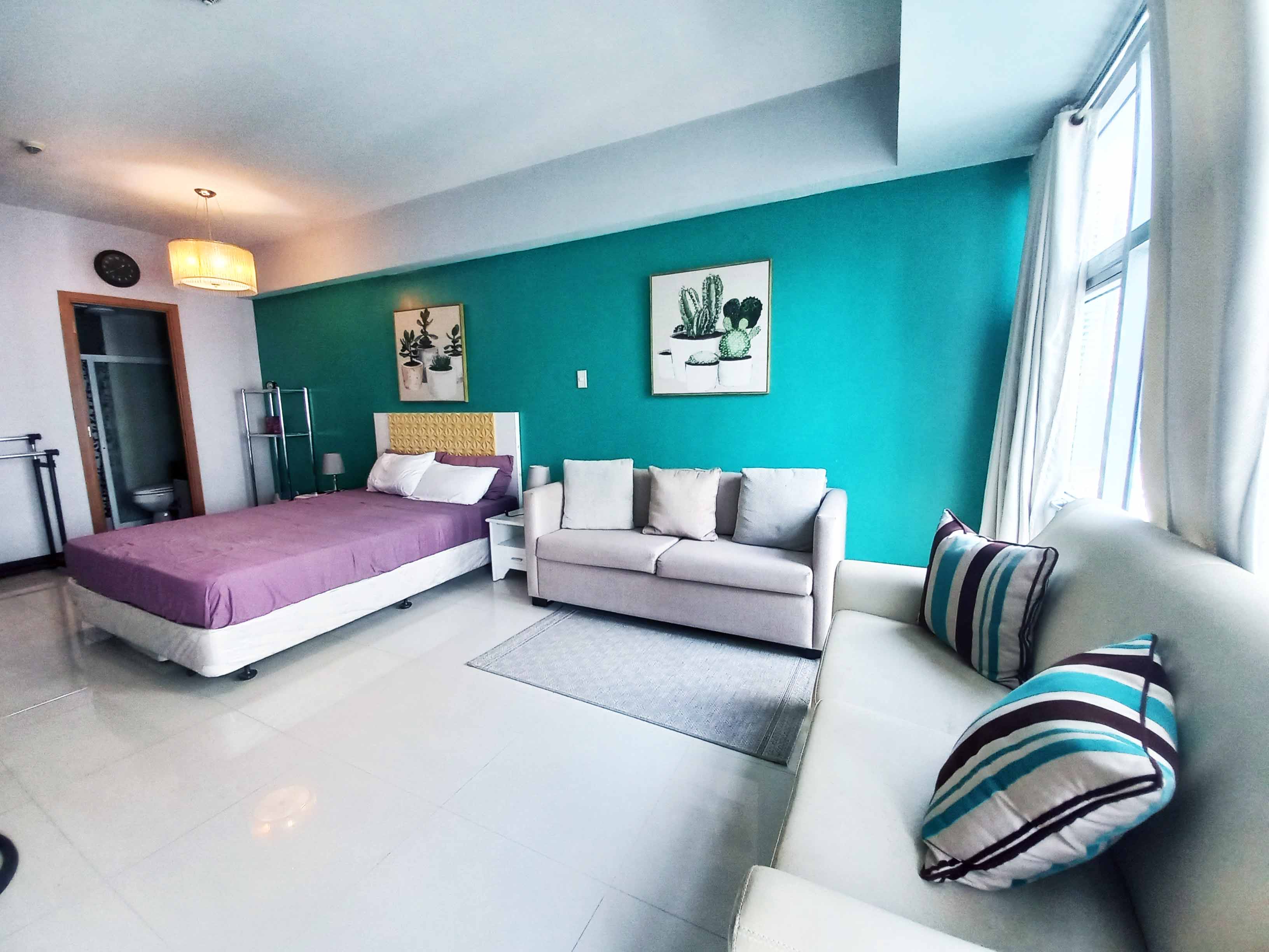 FOR RENT - STUDIO UNIT WITH PARKING AT GREENBELT MADISON