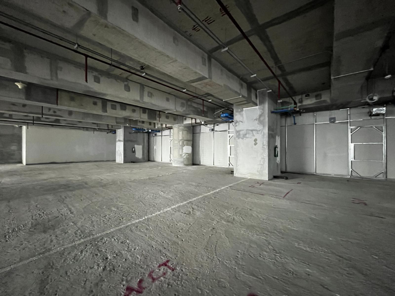 FOR RENT - BARE OFFICE SPACE AT ALVEO FINANCIAL TOWER - AYALA AVENUE MAKATI!!