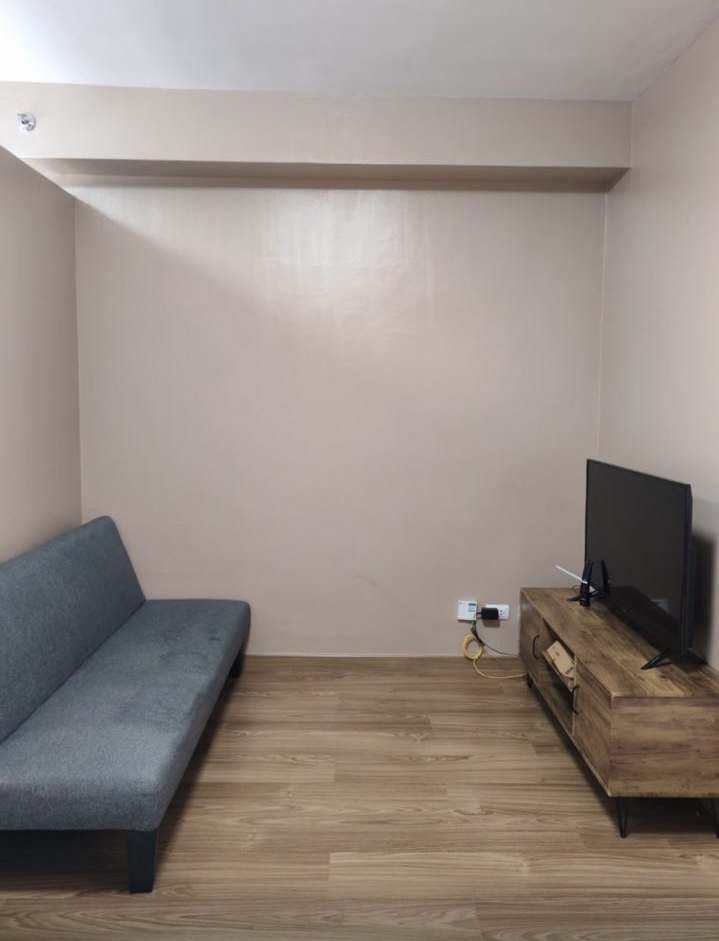 FOR RENT - 1 BEDROOM UNIT AT THE RISE (WEST WING) MAKATI CITY