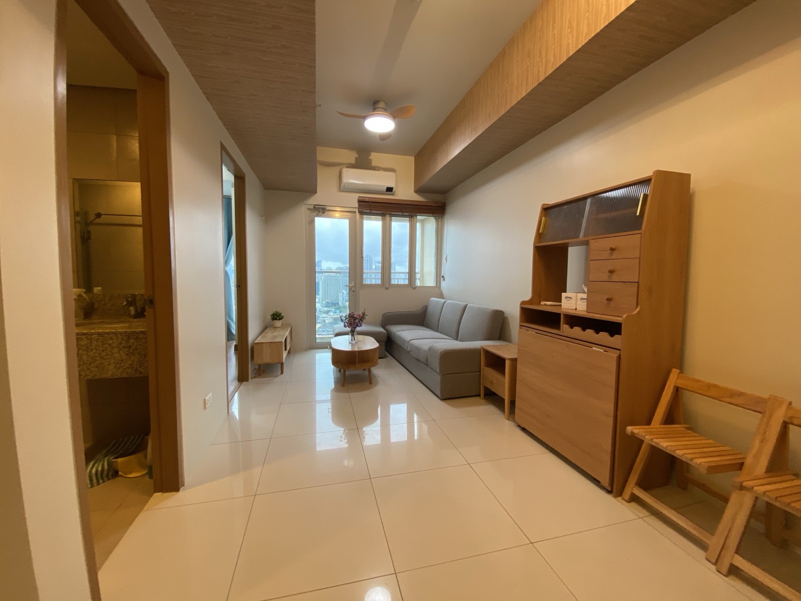 FOR SALE - 1 BEDROOM UNIT AT TIMES SQUARE WEST!!