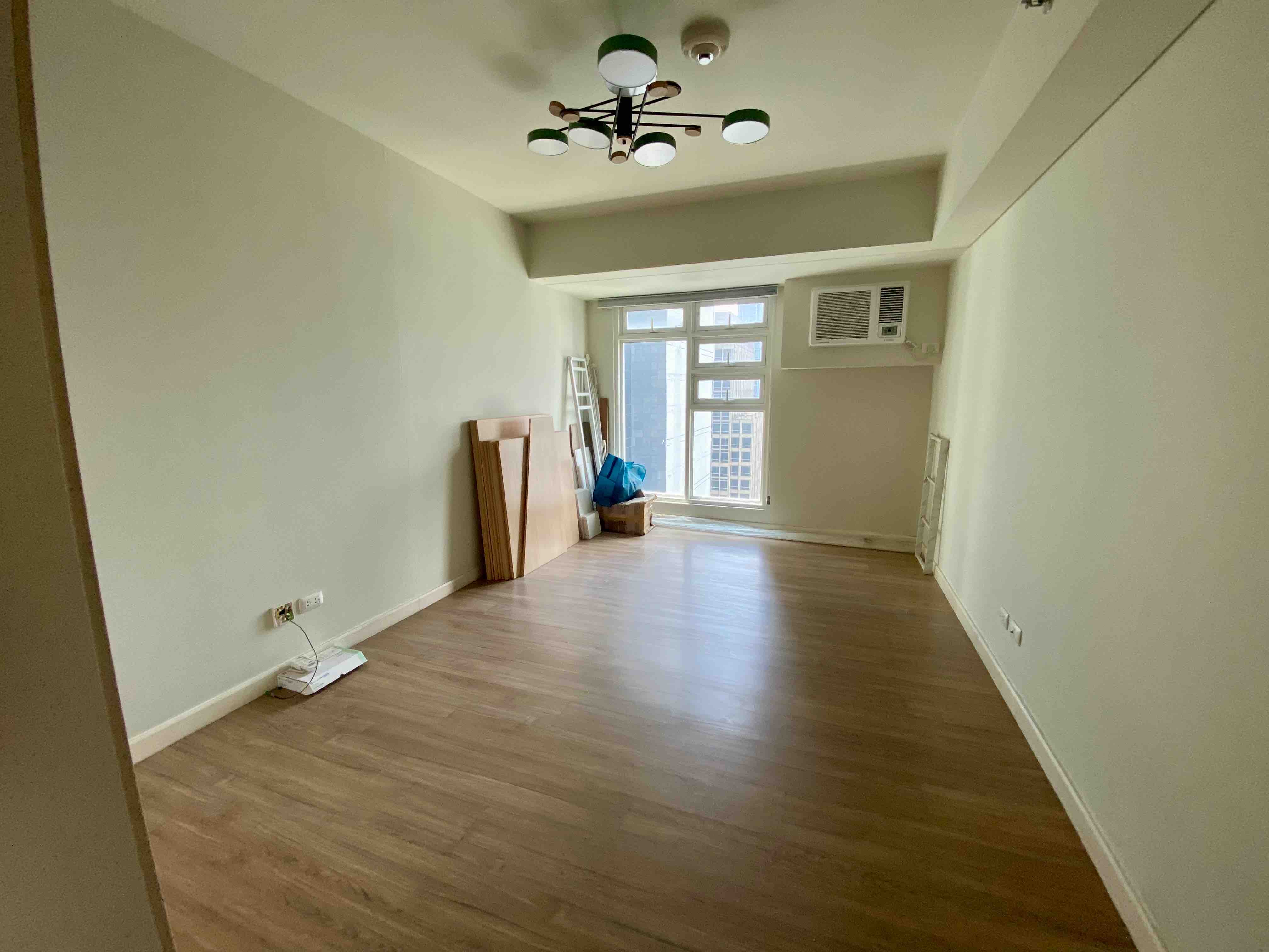 FOR SALE - STUDIO UNIT AT KROMA TOWERS!