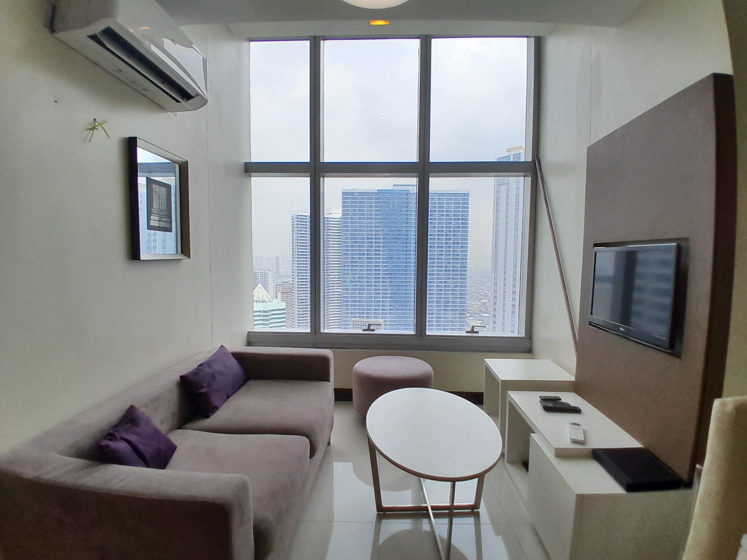 FOR RENT - 1 BEDROOM UNIT AT ONE CENTRAL MAKATI!!