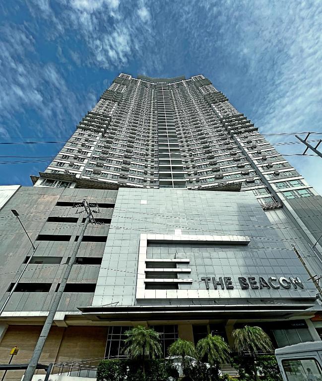 FOR RENT: 1 BEDROOM UNIT AT THE BEACON MAKATI