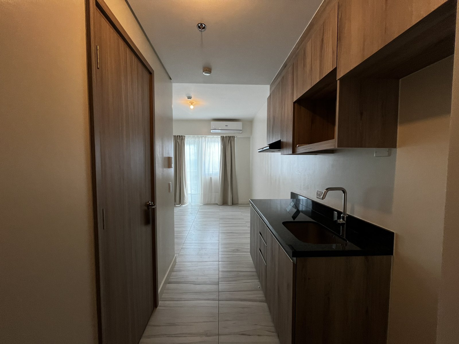 FOR RENT - STUDIO UNIT AT MAVEN AT CAPITOL COMMONS