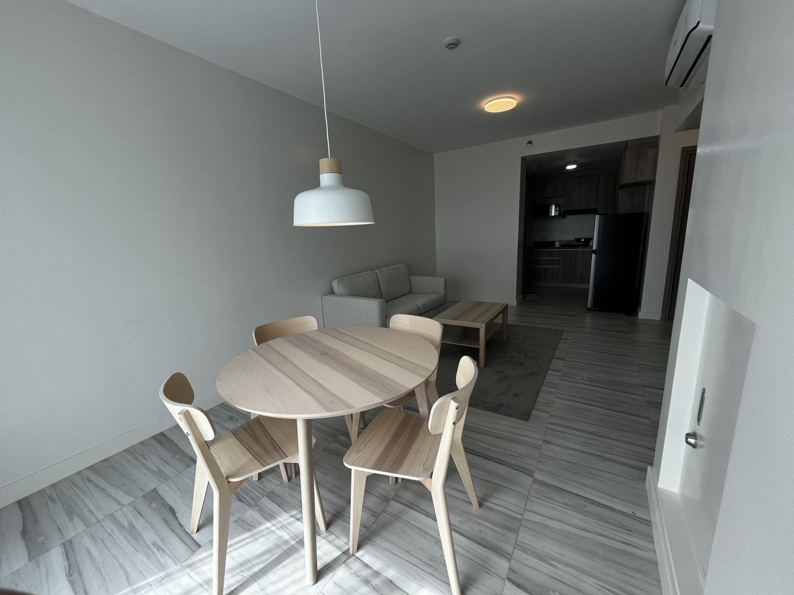 FOR RENT - 1 BEDROOM UNIT AT MAVEN AT CAPITAL COMMONS