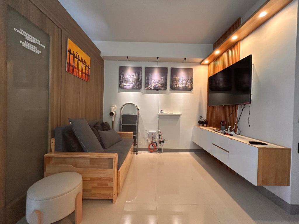 FOR RENT 1 BEDROOM UNIT AT SEA RESIDENCES PASAY