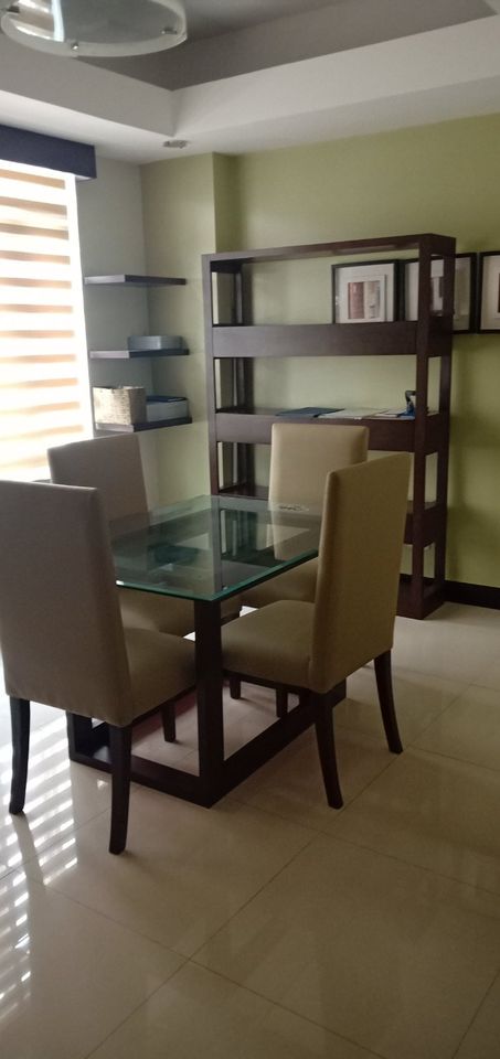 FOR SALE - 1 BEDROOM UNIT AT STAMFORD EXECUTIVE RESIDENCES
