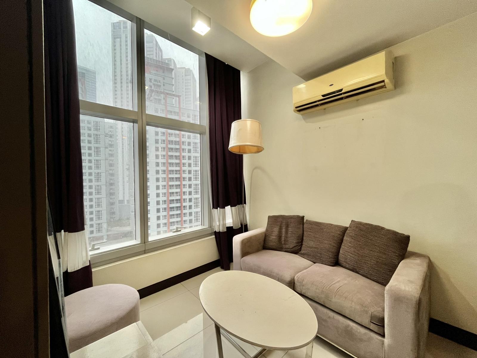 1 BR FOR RENT AT ONE CENTRAL MAKATI