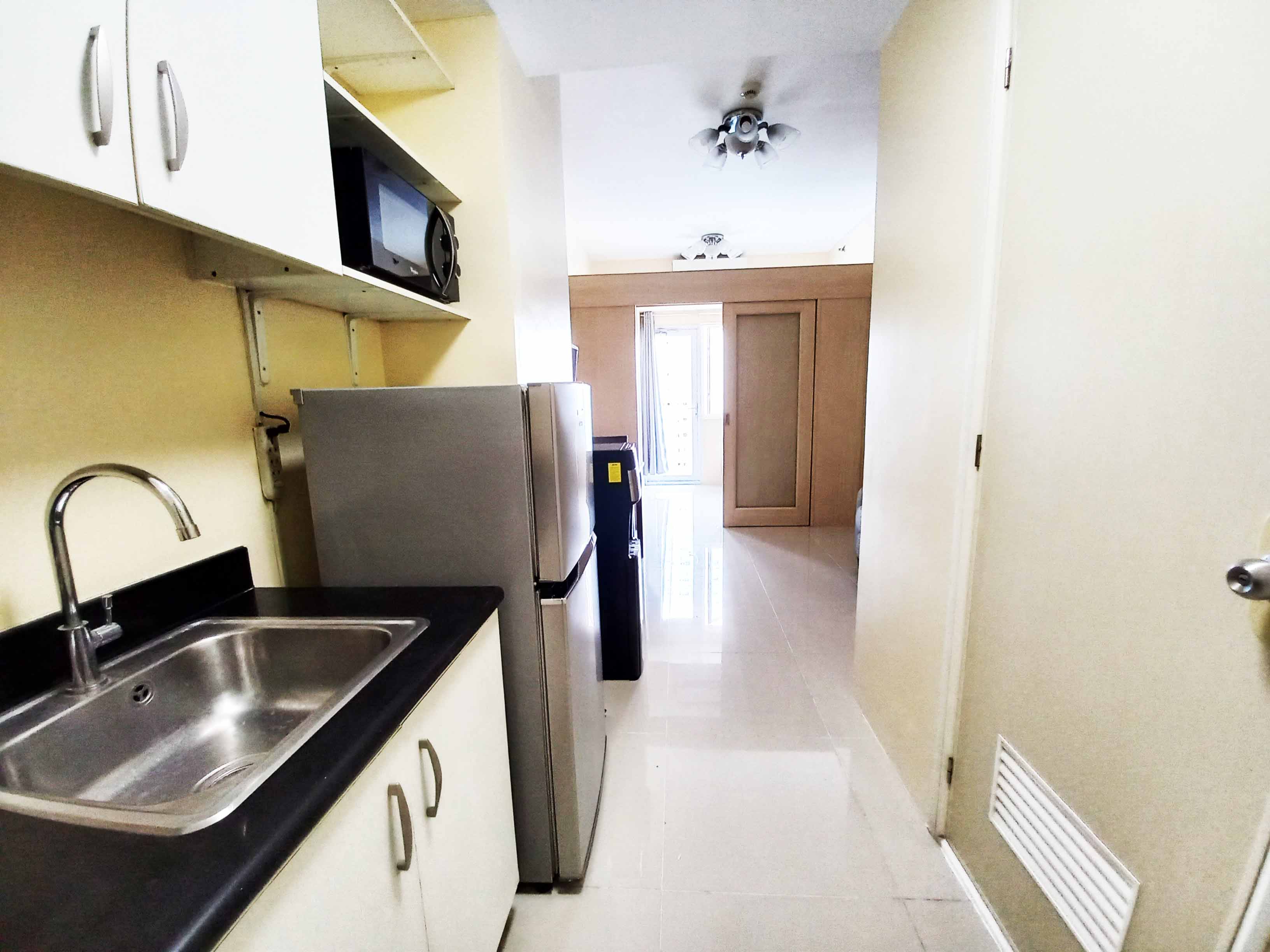 FOR RENT 1 BR AT JAZZ RESIDENCES MAKATI