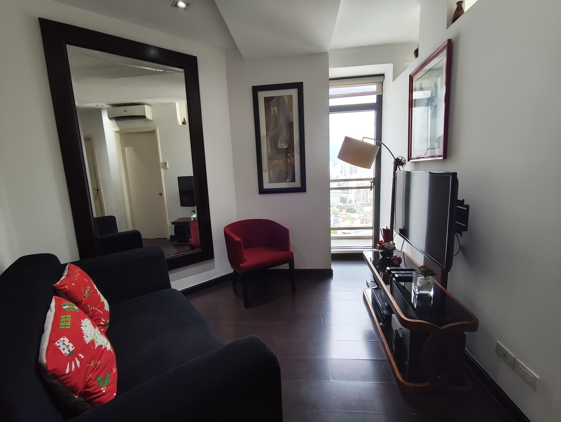 FOR RENT - 1 BEDROOM UNIT AT GRAMERCY RESIDENCES