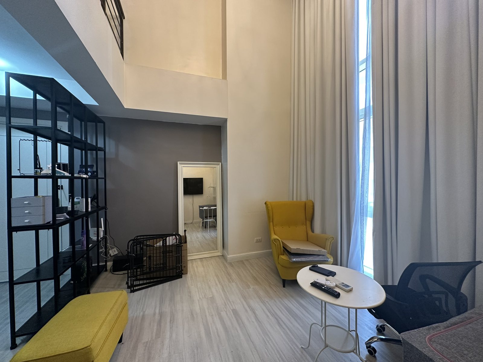FOR RENT - LOFT UNIT AT TWIN OAKS PLACE