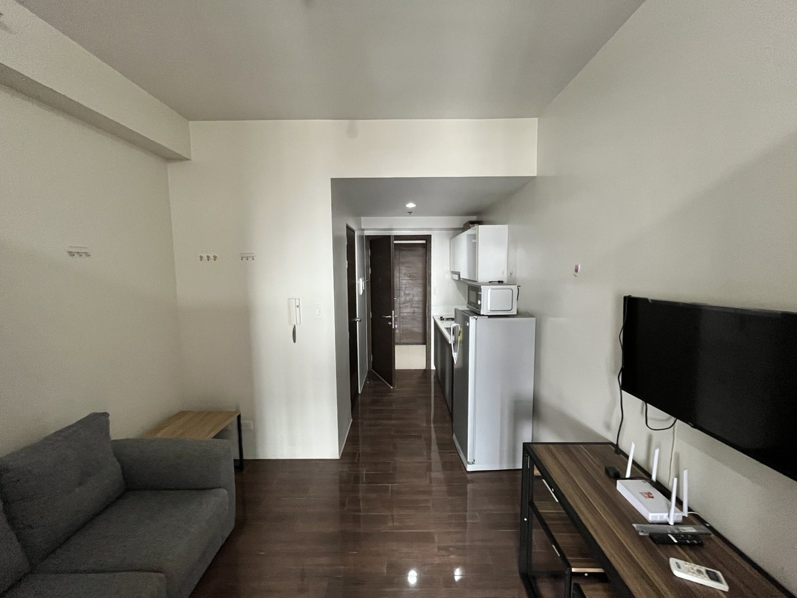 FOR LEASE! - 1 BEDROOM UNIT AT AIR RESIDENCES