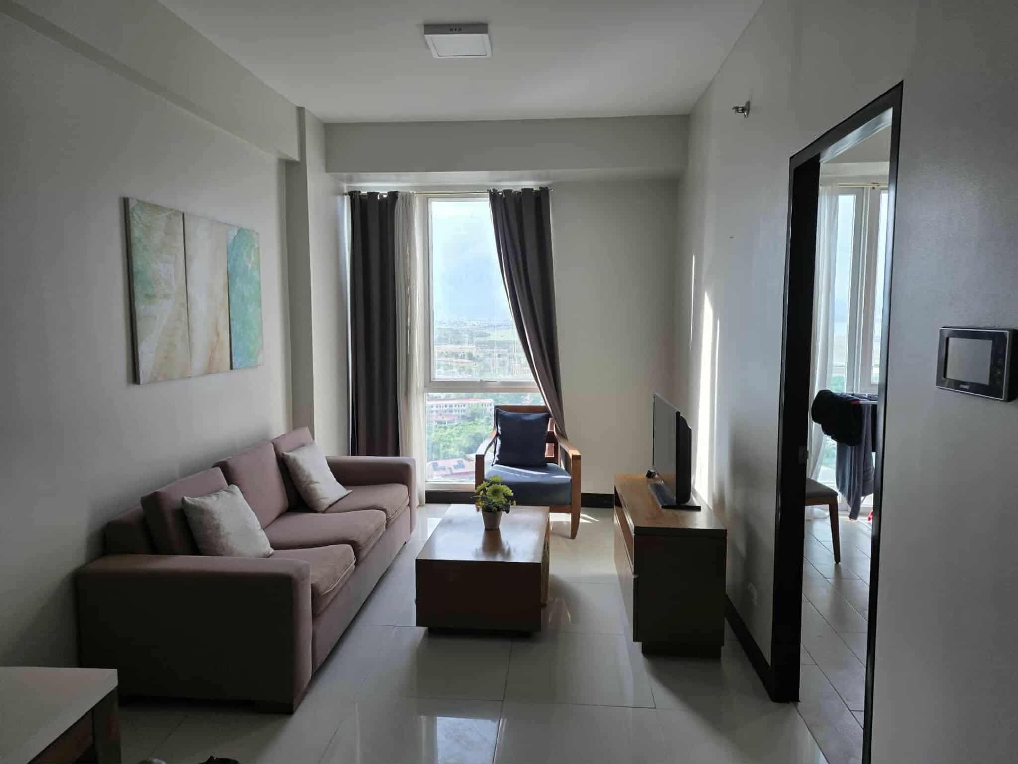 FOR SALE - 2 BEDROOM UNIT AT 8 NEWTOWN BOULEVARD