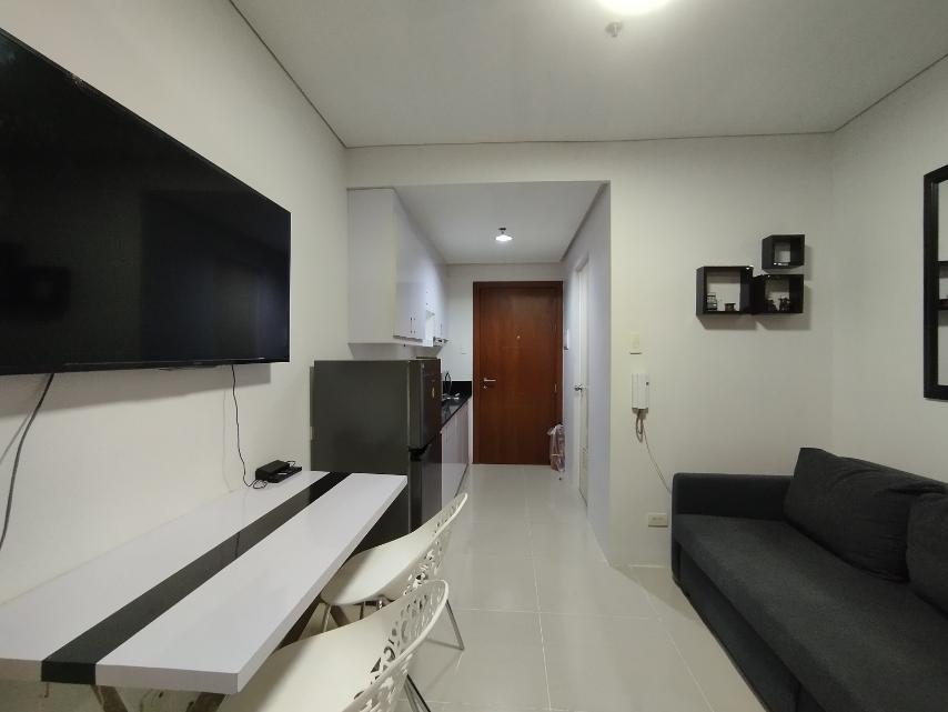 FOR SALE - 1 BEDROOM UNIT AT SHELL RESIDENCES