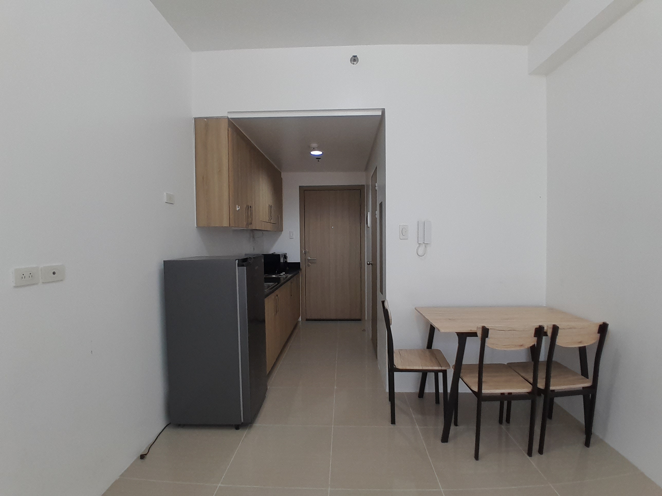 FOR SALE - 1 BEDROOM UNIT AT SHORE RESIDENCES