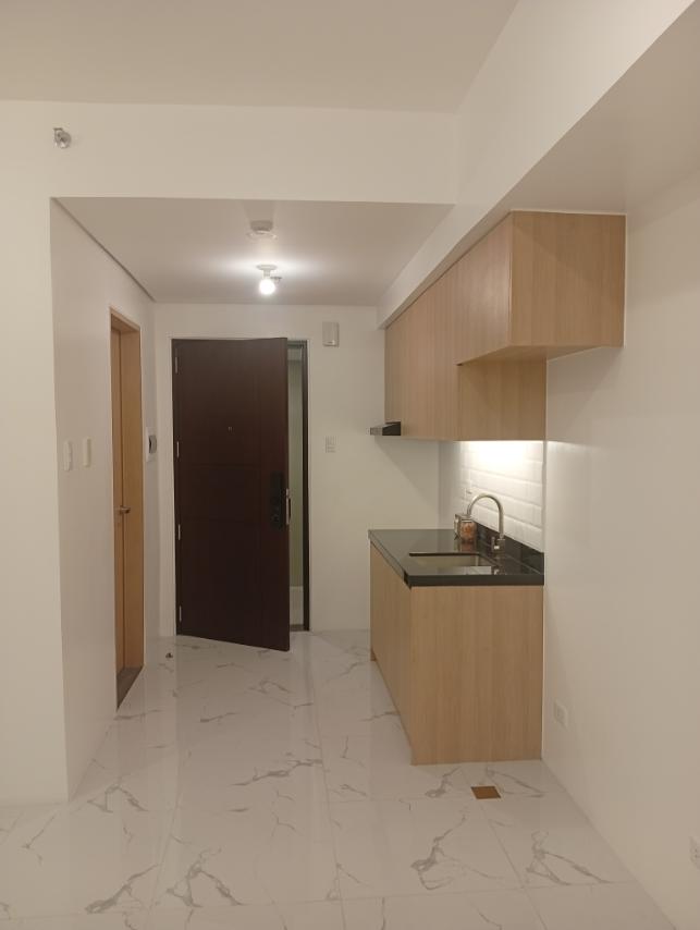 FOR RENT - 1 BEDROOM UNIT AT STONECAST