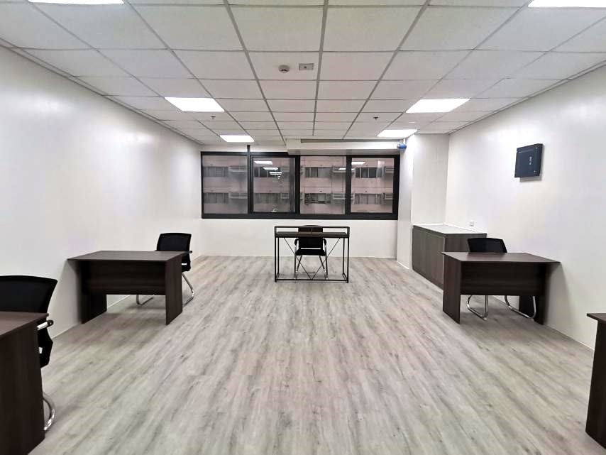 OFFICE SPACE FOR RENT - CAPITAL HOUSE WITH 1 PARKING